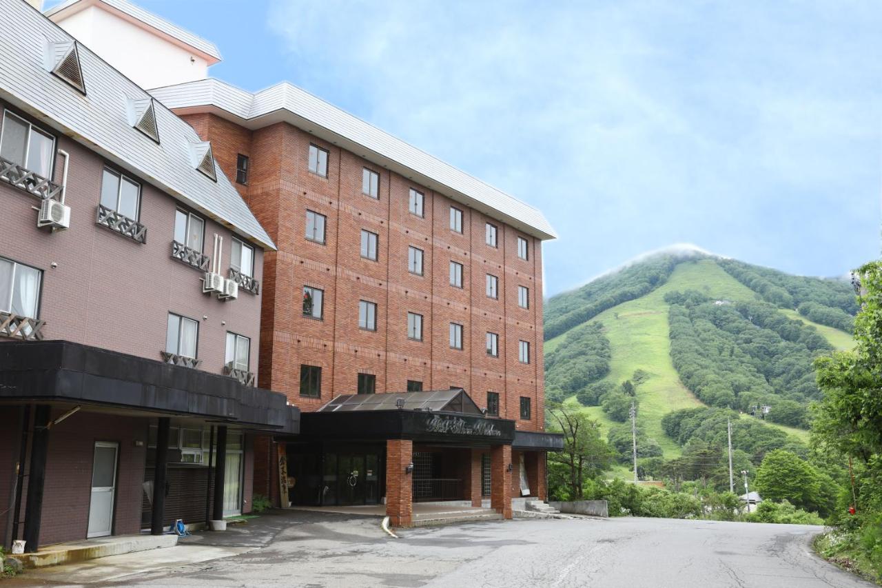 Hotel Silk Inn Madarao Iiyama Buitenkant foto