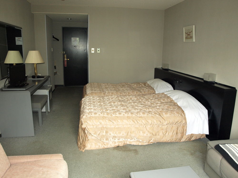 Hotel Silk Inn Madarao Iiyama Buitenkant foto